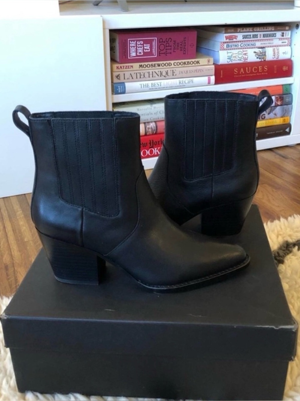 NWT J.Crew Chelsea High-Heel Cowboy Boots 6.5 - Picture 4 of 6